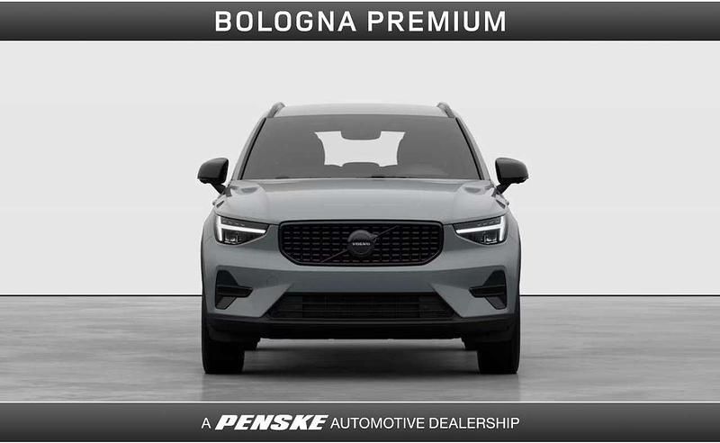 Nuova Volvo XC40 Plus 163 CV (119 kW) 2025 Grigio SUV