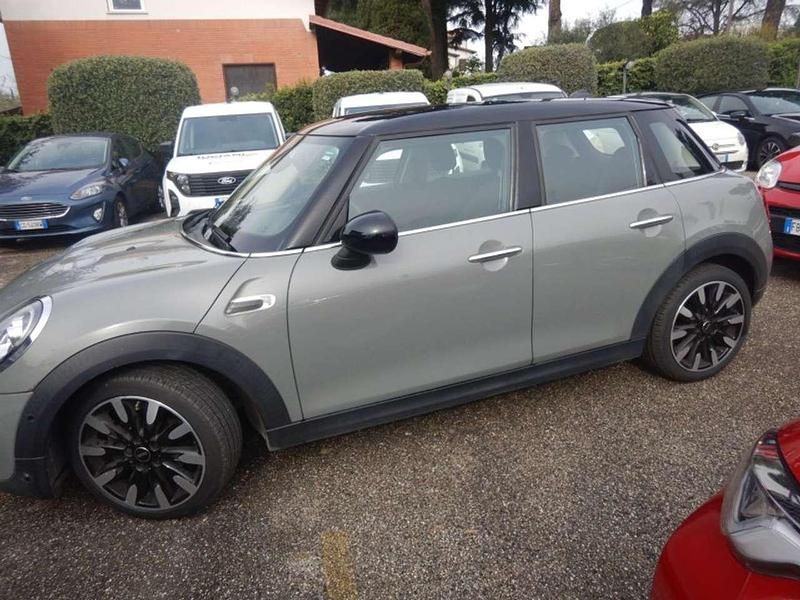 Usata Mini Cooper D 116 CV (85 kW) 2019 Grigio Utilitaria