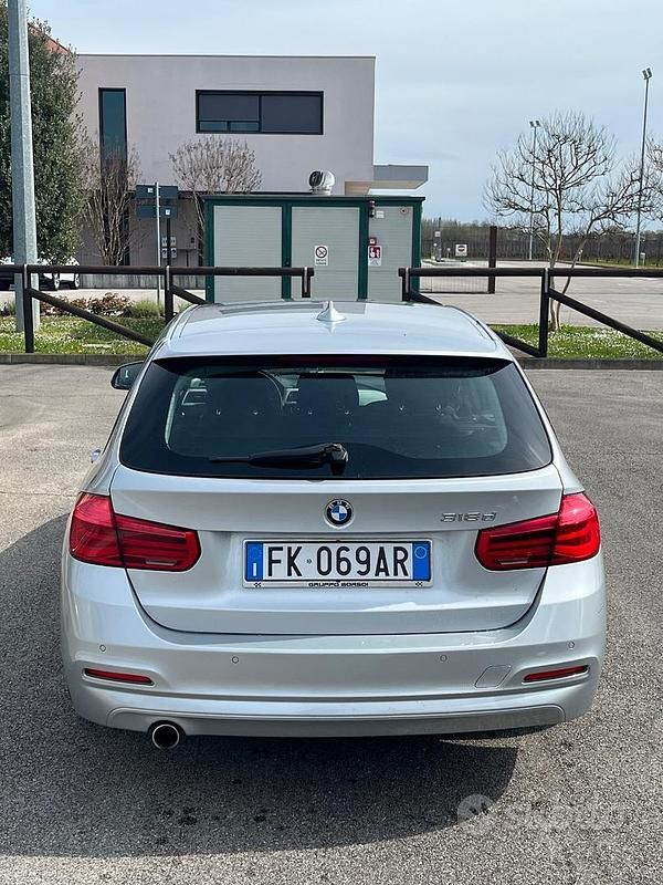 Usata BMW 318 Advantage 150 CV (110 kW) 2017 Grigio Station wagon