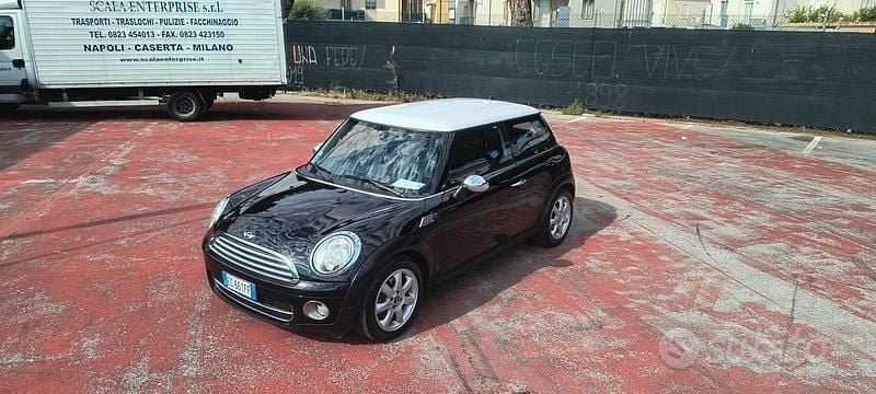 Nero Usata 2010 Mini Cooper D Utilitaria | 6000 € (Buon prezzo) - Immagine 1/4