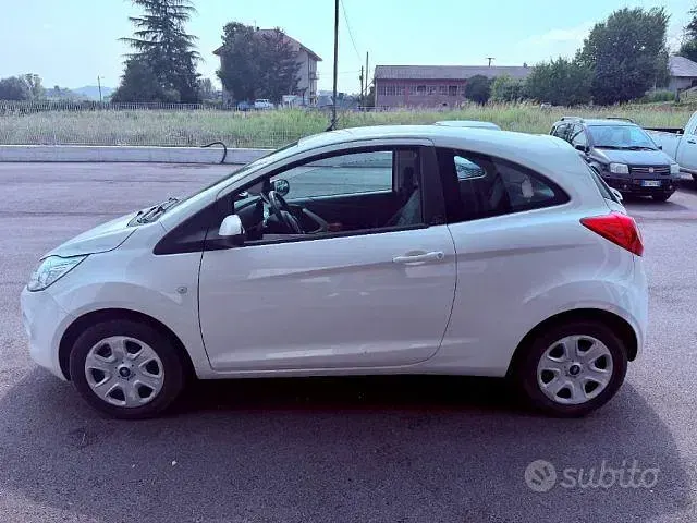 Usata Ford Ka Plus 69 CV (50 kW) 2013 Bianco Utilitaria