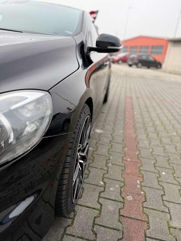 Usata Volvo V40 R-Design Kinetic 114 CV (83 kW) 2013 Berlina