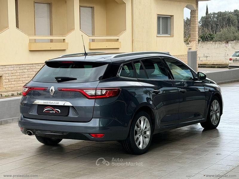 Usata Renault Mégane IV 110 CV (80 kW) 2017 Blu Berlina