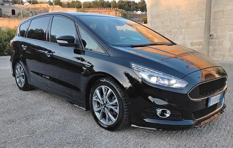 Usata Ford S-MAX ST-Line 149 CV (109 kW) 2019 Nero Monovolume