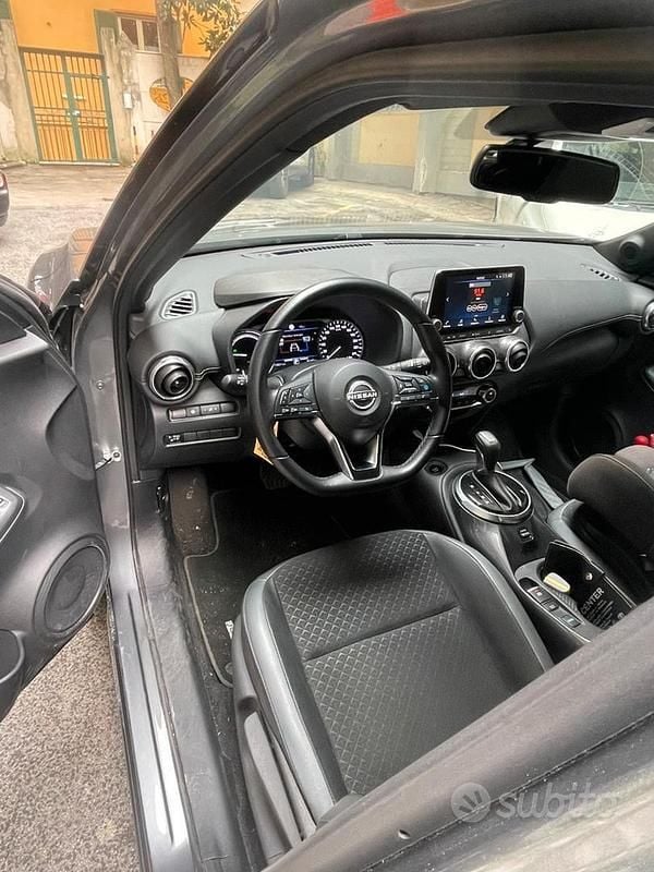 Usata Nissan Juke N-Connecta 94 CV (69 kW) 2023 Grigio SUV