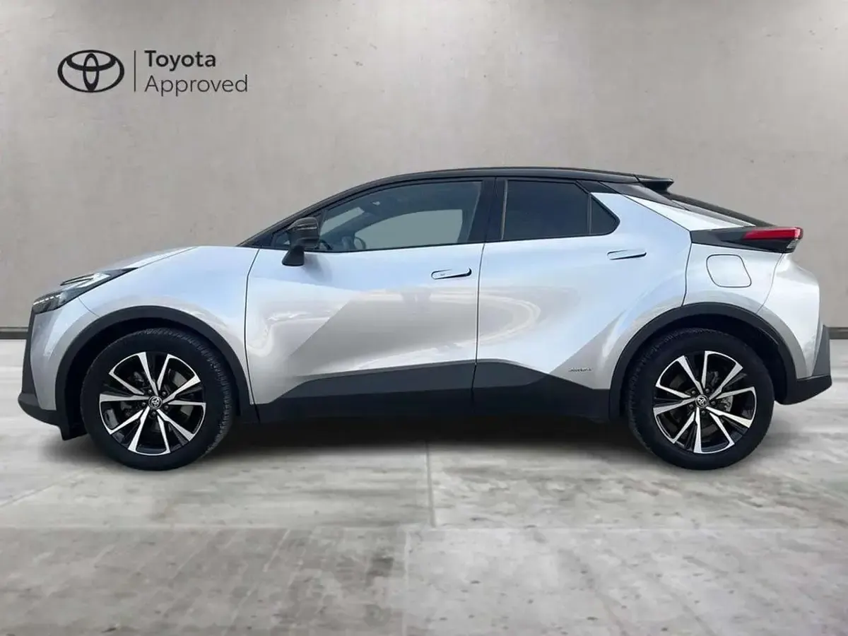 Usata Toyota C-HR Trend 223 CV (164 kW) 2025 Argento SUV