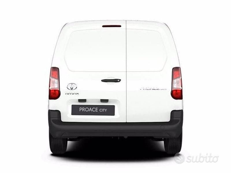 Ny Toyota Proace City City 102 HK (75 kW) 2025 Vit Minibuss
