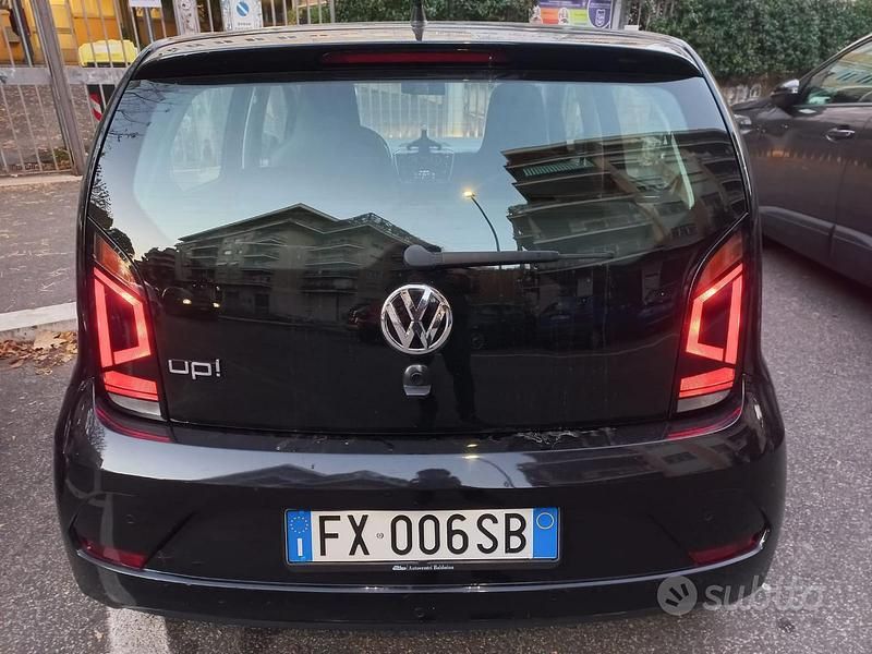 Usata VW up! Move 2019 Nero Utilitaria