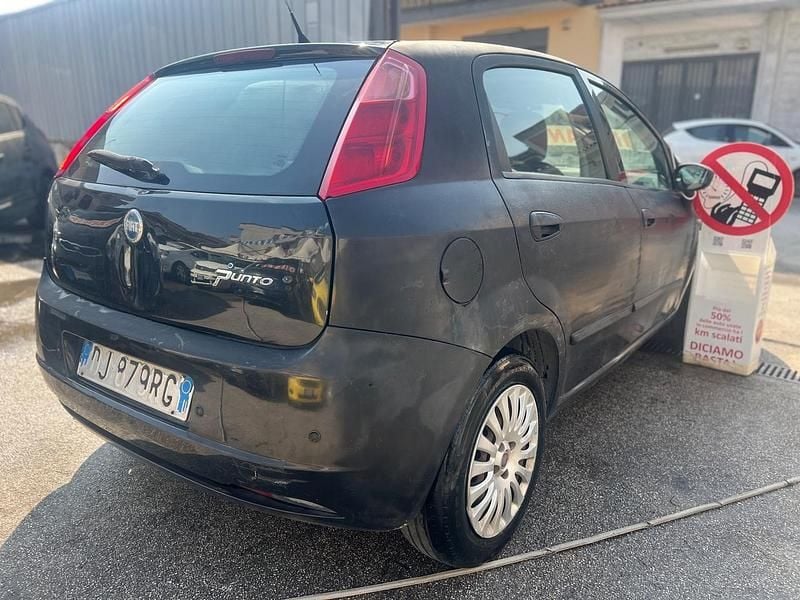 Usata Fiat Grande Punto 65 CV (47 kW) 2008 Nero Utilitaria