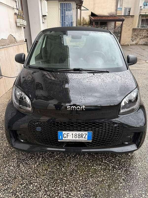 Nero Usata 2021 Smart ForTwo Electric Drive Passion Due volumi | 14.000 € (Cara) - Immagine 1/4