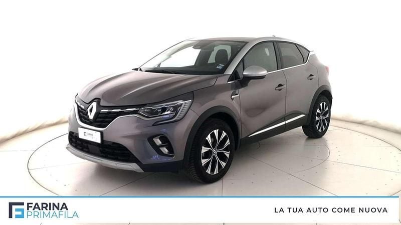 Usata Renault Captur Techno 91 CV (66 kW) 2024 Grigio SUV