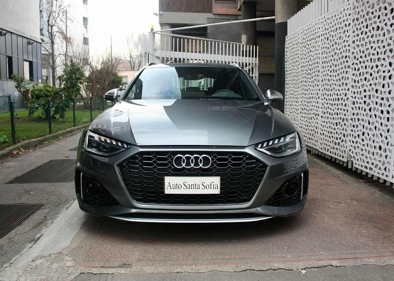 Usata Audi RS4 Ambiente 450 CV (330 kW) 2022 Grigio daytona perla Station wagon