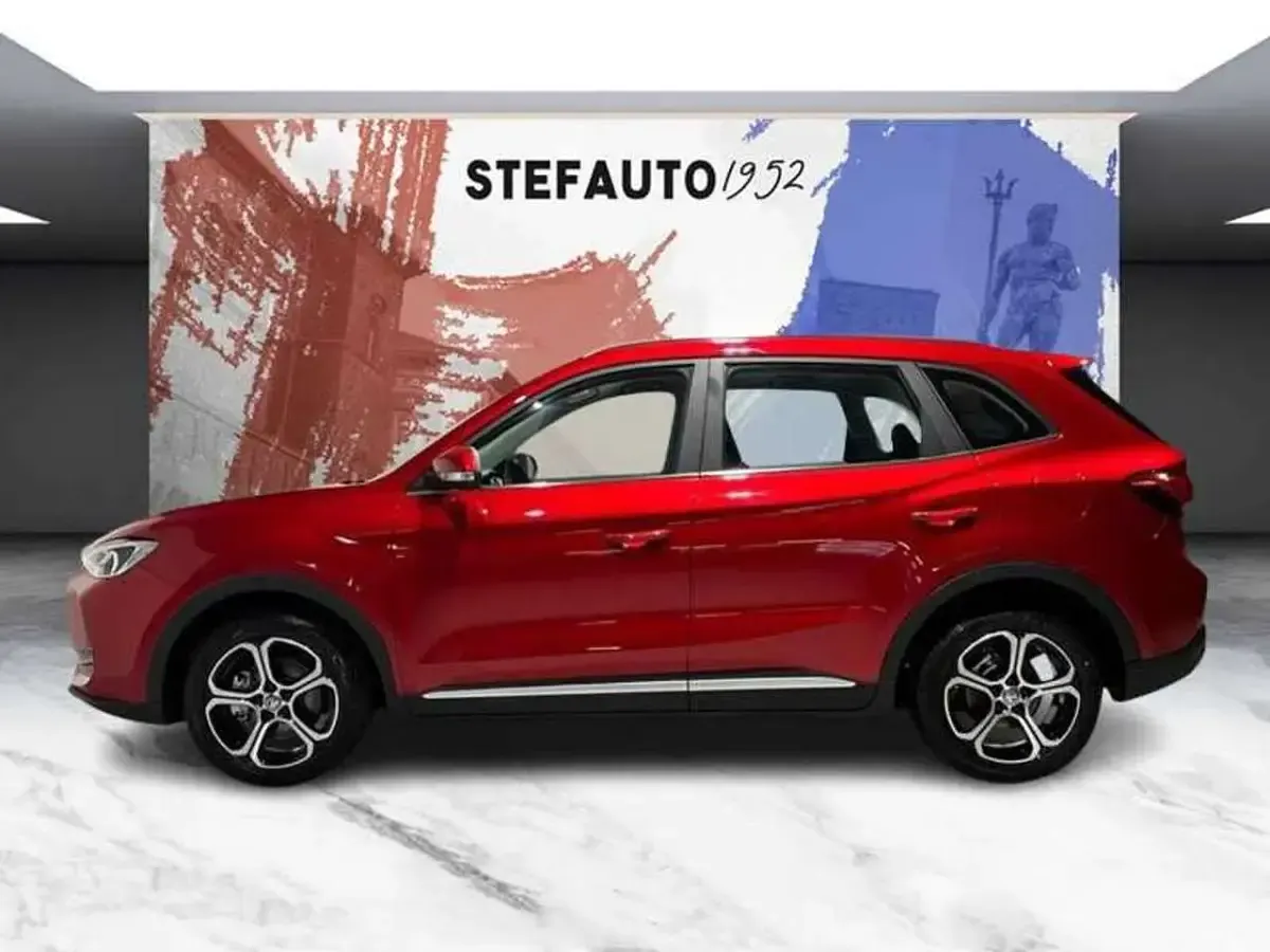 Nuova MG ZS Comfort 102 CV (75 kW) 2026 Diamond red SUV