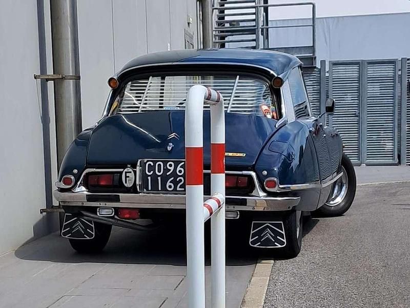 Usata Citroën DS Comfort 131 CV (96 kW) 1973 Blu/azzurro Berlina