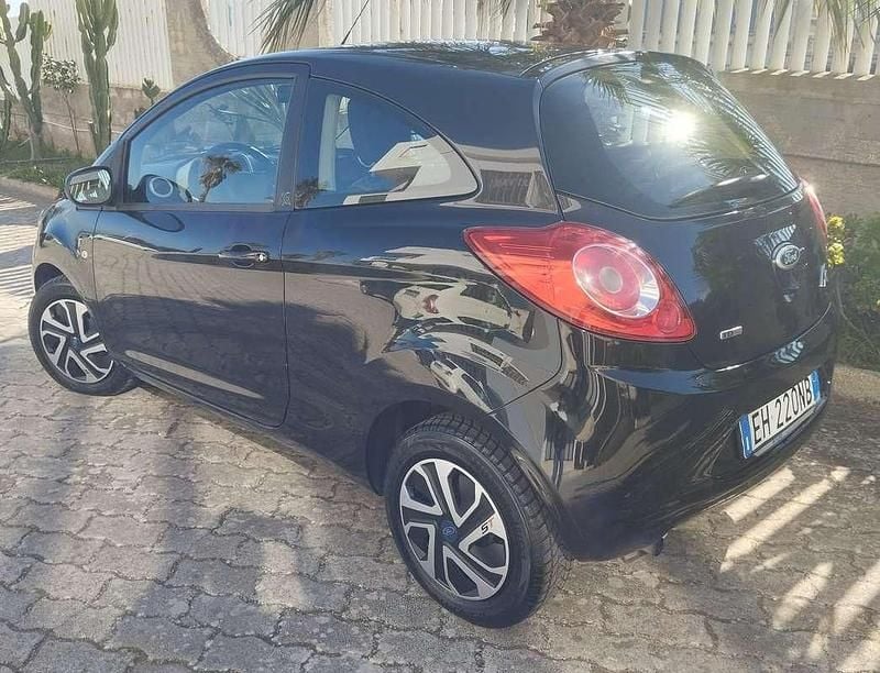 Usata Ford Ka S 75 CV (55 kW) 2011 Nero Utilitaria