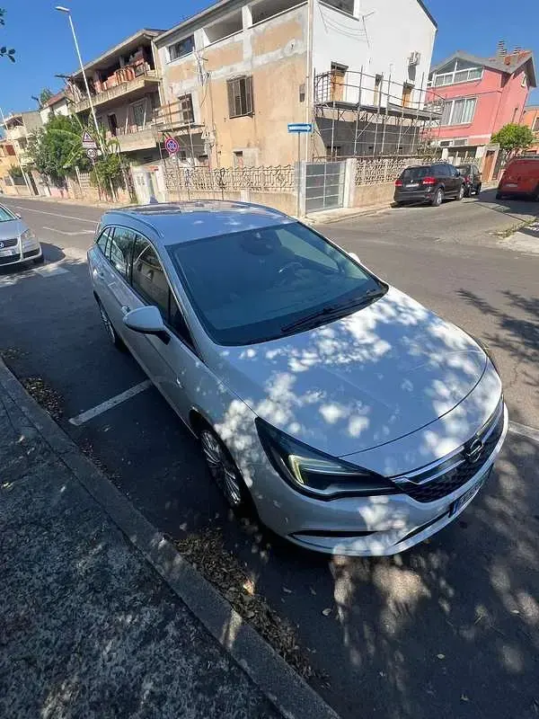 Usata Opel Astra Elegance 125 CV (91 kW) 2018