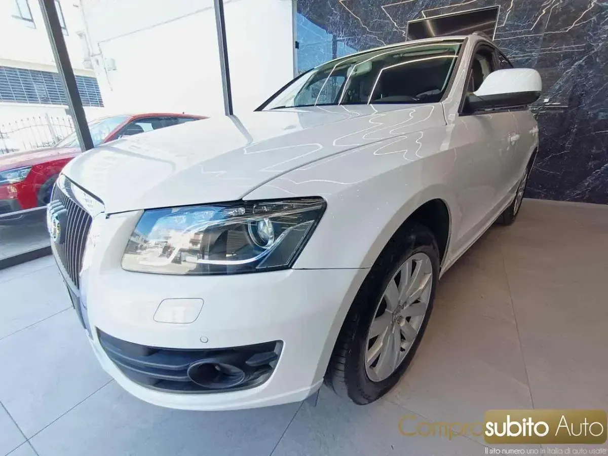 Usata Audi Q5 Business 170 CV (125 kW) 2010 Bianco SUV