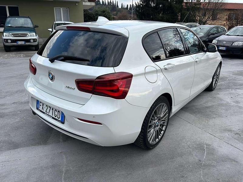 Usata BMW 116 Sport Line 116 CV (85 kW) 2019 Bianco Utilitaria