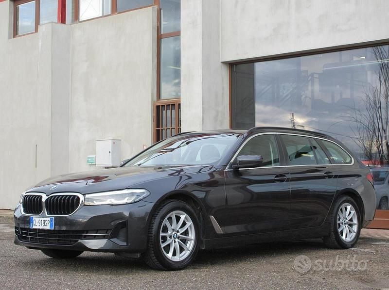 Usata BMW 520 190 CV (139 kW) 2021 Marrone Station wagon