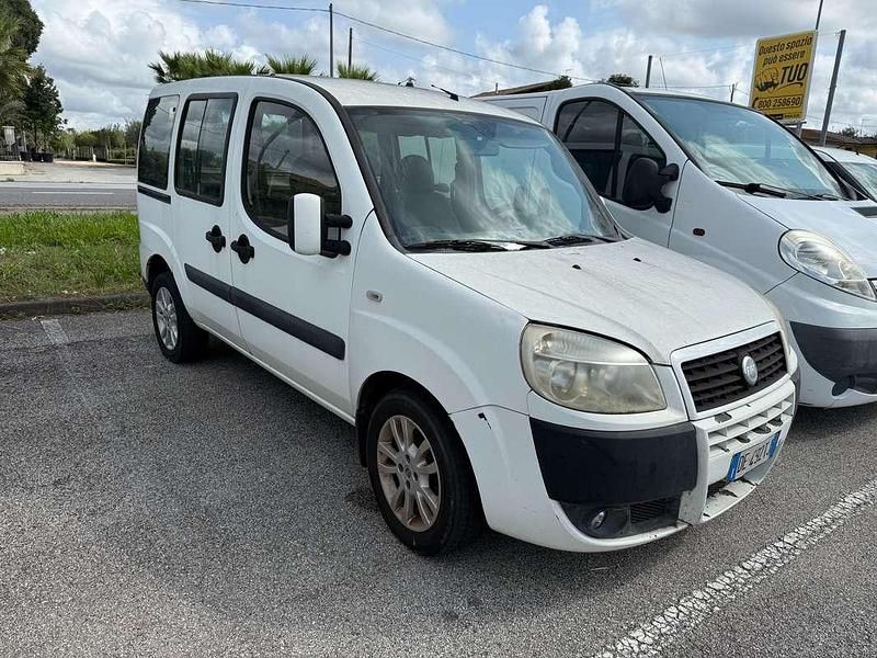 Usata Fiat Doblò 120 CV (88 kW) 2007 Bianco Monovolume
