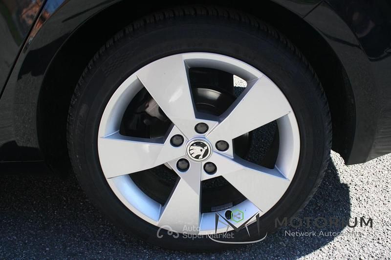 Usata Skoda Octavia G-TEC Style 131 CV (96 kW) 2020 Nero Station wagon