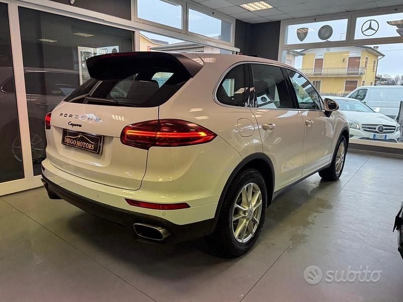 Usata Porsche Cayenne 250 CV (183 kW) 2016 Bianco SUV
