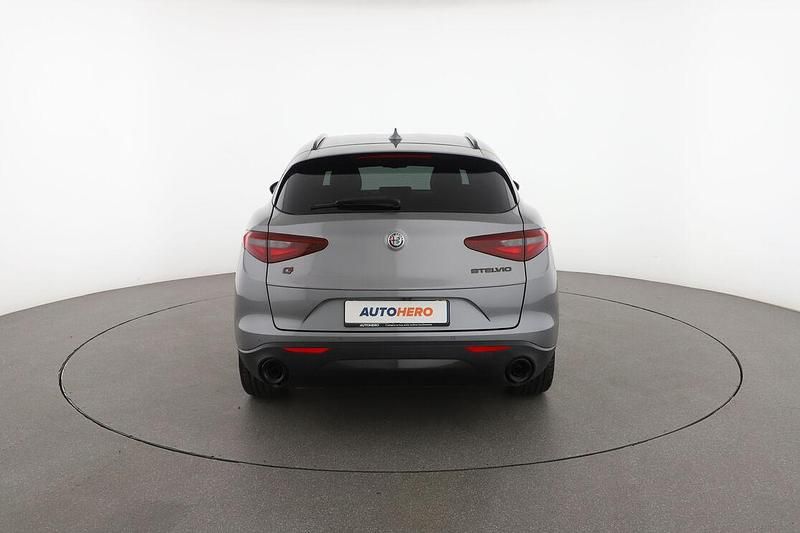 Usata Alfa Romeo Stelvio Tech Edition 210 CV (154 kW) 2019 Grigio SUV
