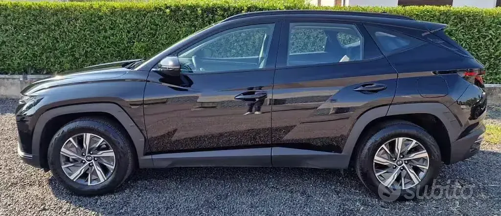 Usata Hyundai Tucson 116 CV (85 kW) 2021 Nero pastello SUV