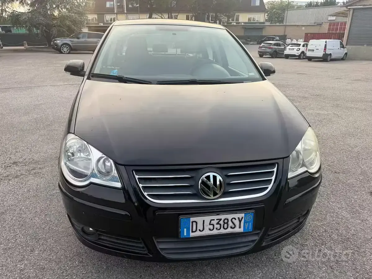 Usata VW Polo Sportline 69 CV (50 kW) 2007 Nero Utilitaria