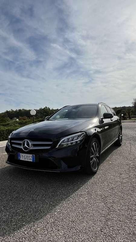 Usata Mercedes C180 Business 122 CV (89 kW) 2019 Nero Station wagon