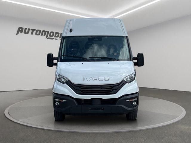 Nuova Iveco Daily 136 CV (100 kW) 2025 Bianco Furgone