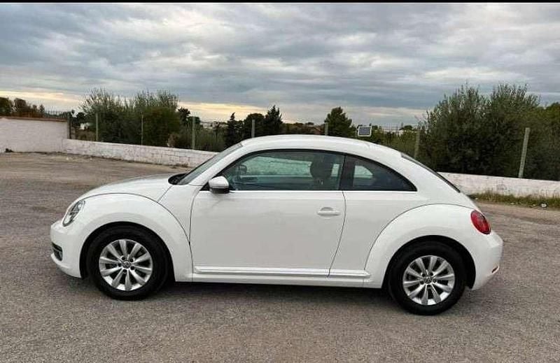 Usata VW Beetle Design 105 CV (77 kW) 2012 Utilitaria