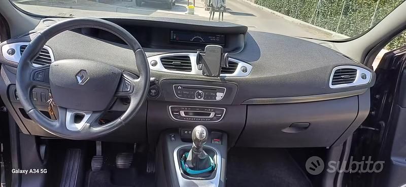 Usata Renault Grand Scénic III 110 CV (80 kW) 2009 Nero Monovolume