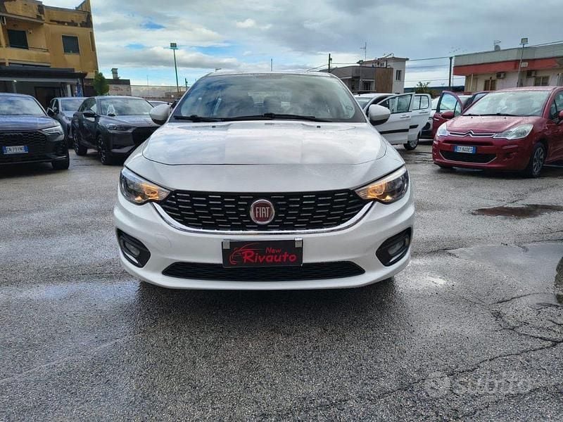 Usata Fiat Tipo Easy 120 CV (88 kW) 2016 Bianco Berlina