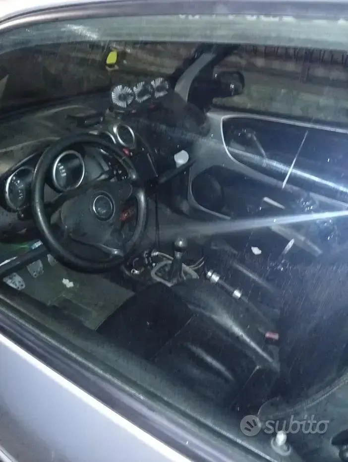 Usata Seat Arosa FR 101 CV (74 kW) 2003 Grigio Utilitaria