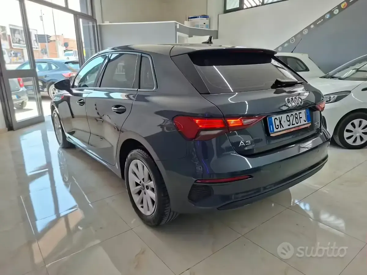 Usata Audi A3 Business 116 CV (85 kW) 2022 Grigio Berlina