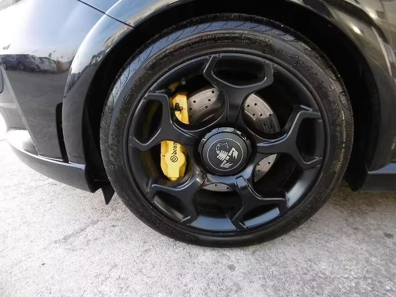 Usata Abarth Punto Evo 180 CV (132 kW) 2014 Nero Utilitaria