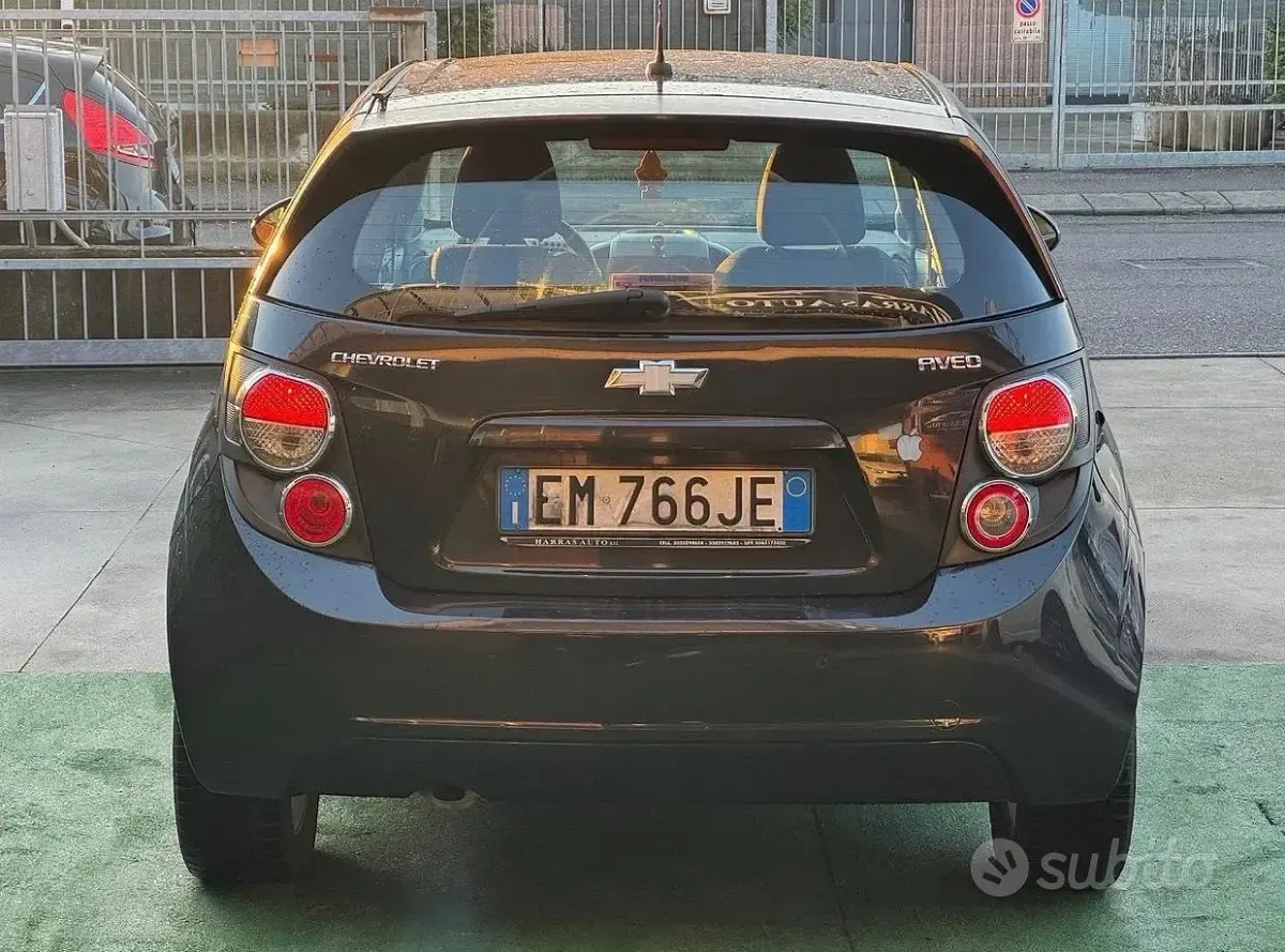 Usata Chevrolet Aveo LT 95 CV (69 kW) 2012 Nero Berlina