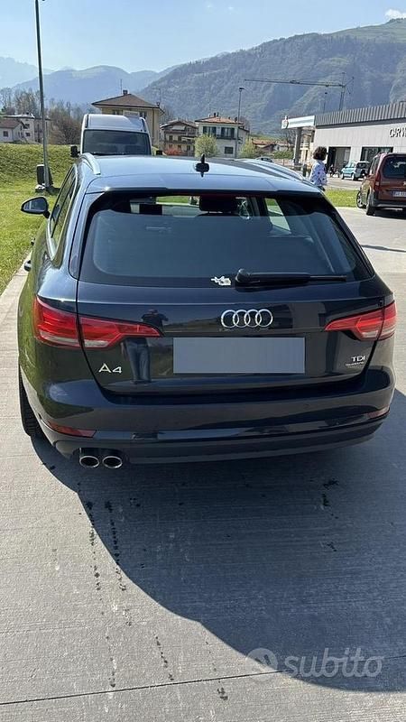 Usata Audi A4 Ambiente 190 CV (139 kW) 2016 Blu Station wagon