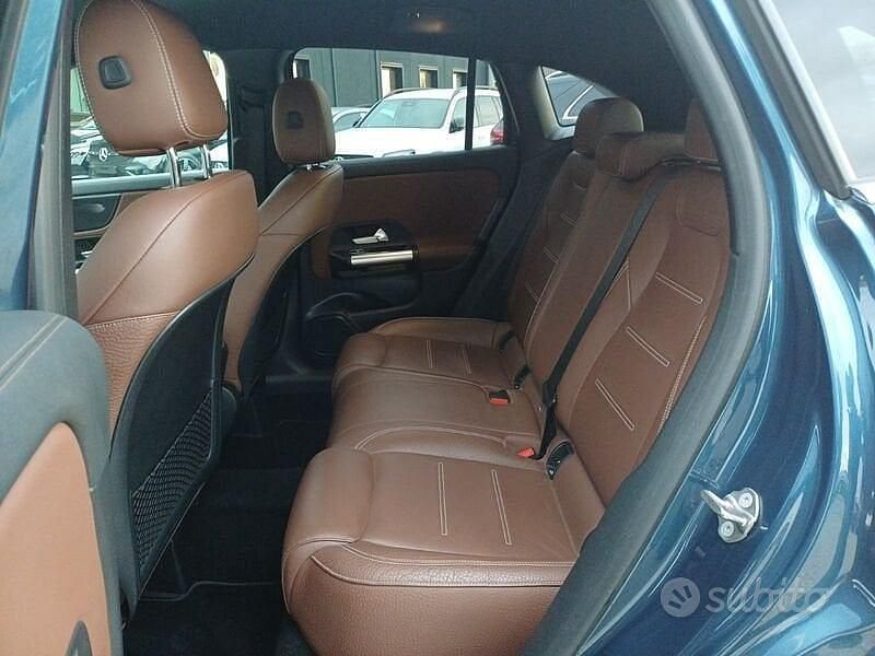 Usata Mercedes GLA200 150 CV (110 kW) 2023 Blu SUV