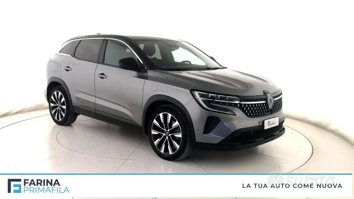 Usata Renault Austral Techno 131 CV (96 kW) 2023 Grigio scisto tetto nero SUV