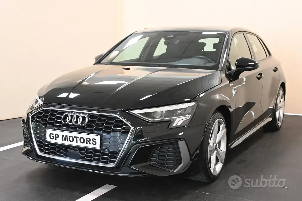 Usata Audi A3 Comfort 150 CV (110 kW) 2024 Nero Berlina
