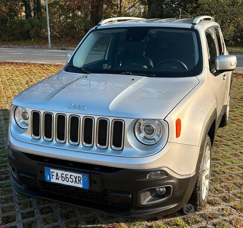 Usata 2015 Jeep Renegade Limited SUV | 9850 € (Ottimo prezzo) - Immagine 1/4