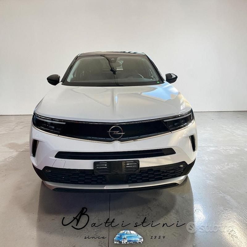 Usata Opel Mokka Elegance 110 CV (80 kW) 2022 Bianco SUV