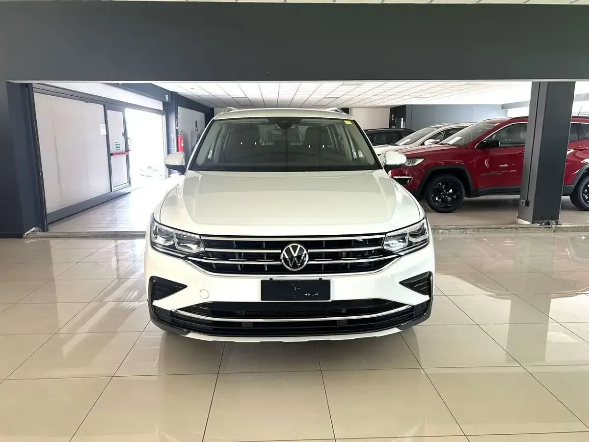 Usata VW Tiguan Elegance 150 CV (110 kW) 2021 Bianco SUV