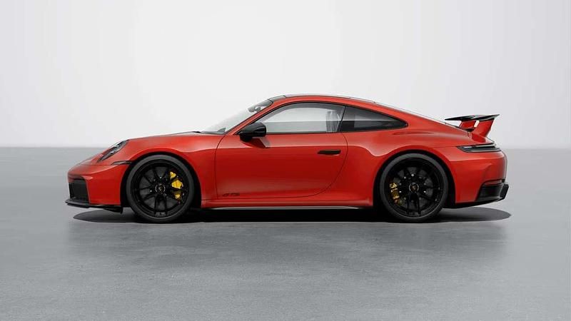 Usata Porsche 992 485 CV (356 kW) 2025 Rosso Coupé