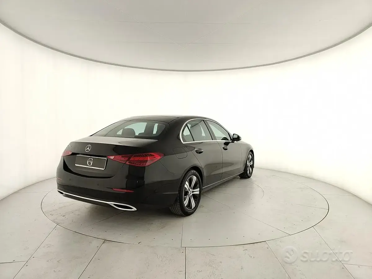 Usata Mercedes C200 Advanced 163 CV (119 kW) 2025 Nero Berlina