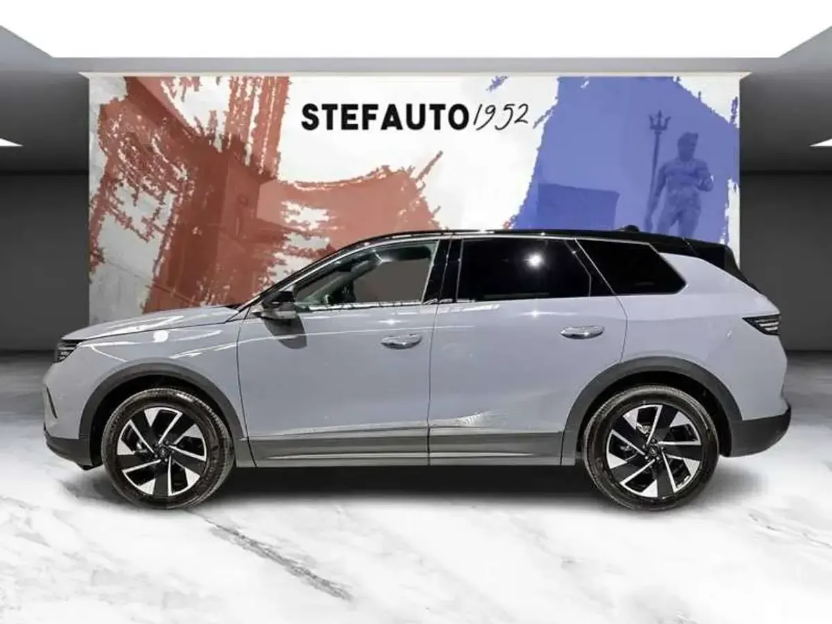 Nuova Opel Grandland X Ultimate 136 CV (100 kW) 2026 Grafik grey SUV