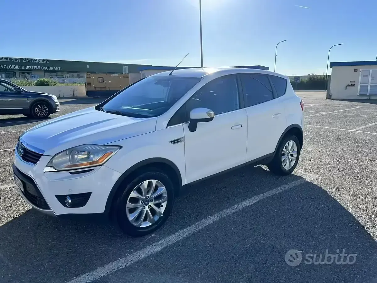 Usata Ford Kuga 136 CV (100 kW) 2009 Bianco SUV