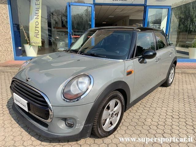 Usata Mini Cooper D 116 CV (85 kW) 2015 Grigio pastello Utilitaria